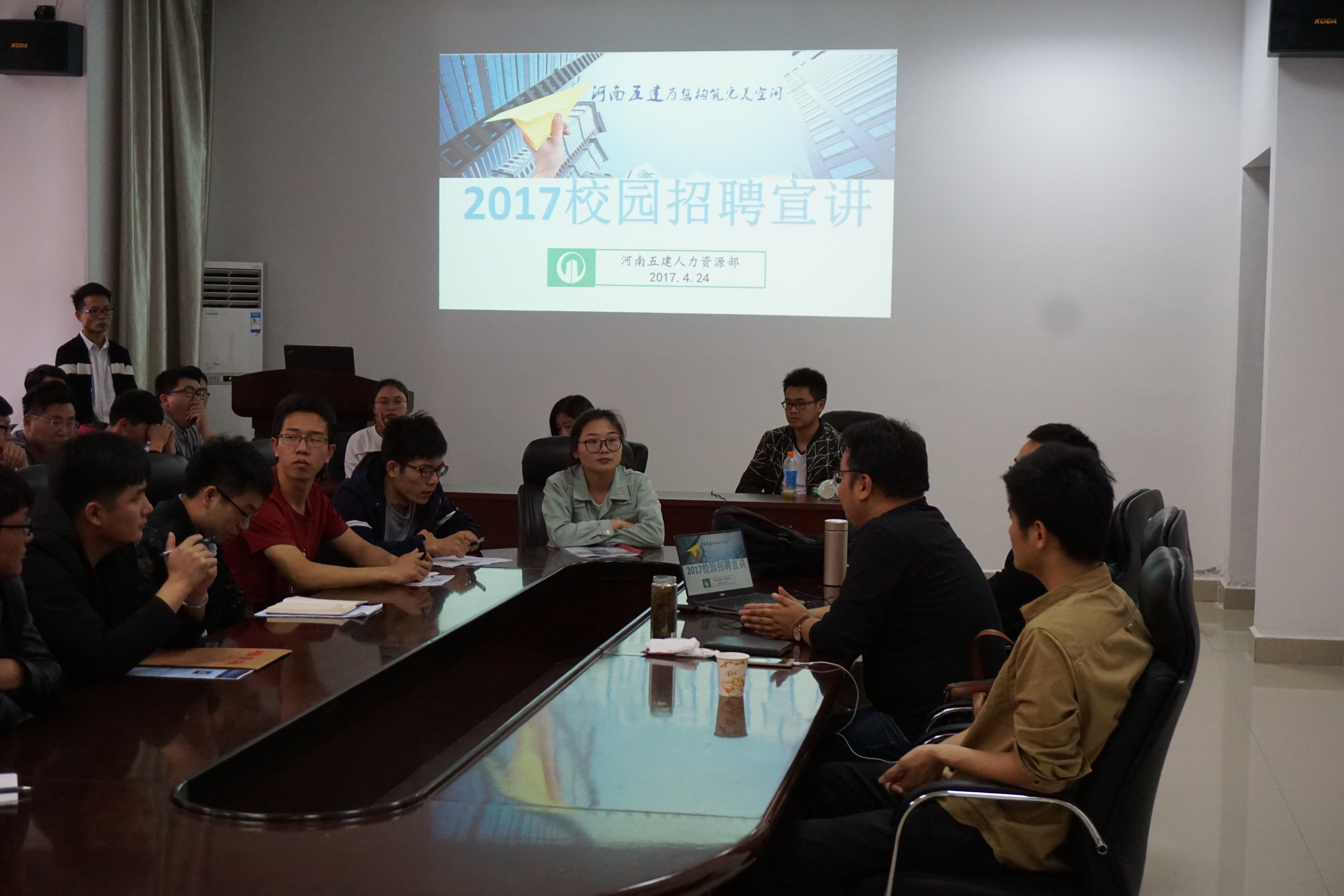 BETVLCTOR伟德照片2.JPG